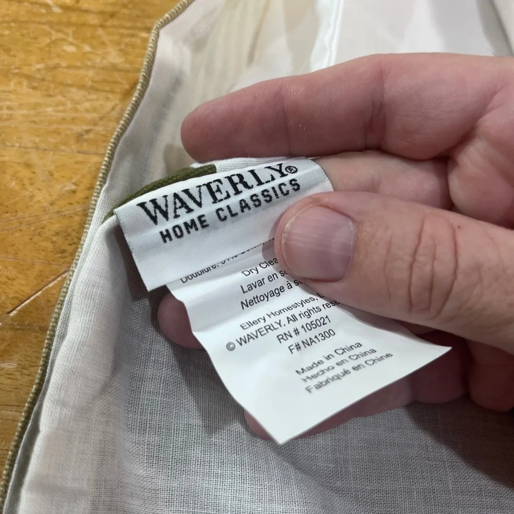 Waverly Home Classics Green Striped Scalloped Double Valance 40x18